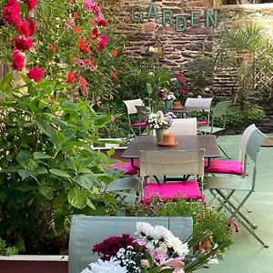 *** Hotel Garden Centre Gare Francia