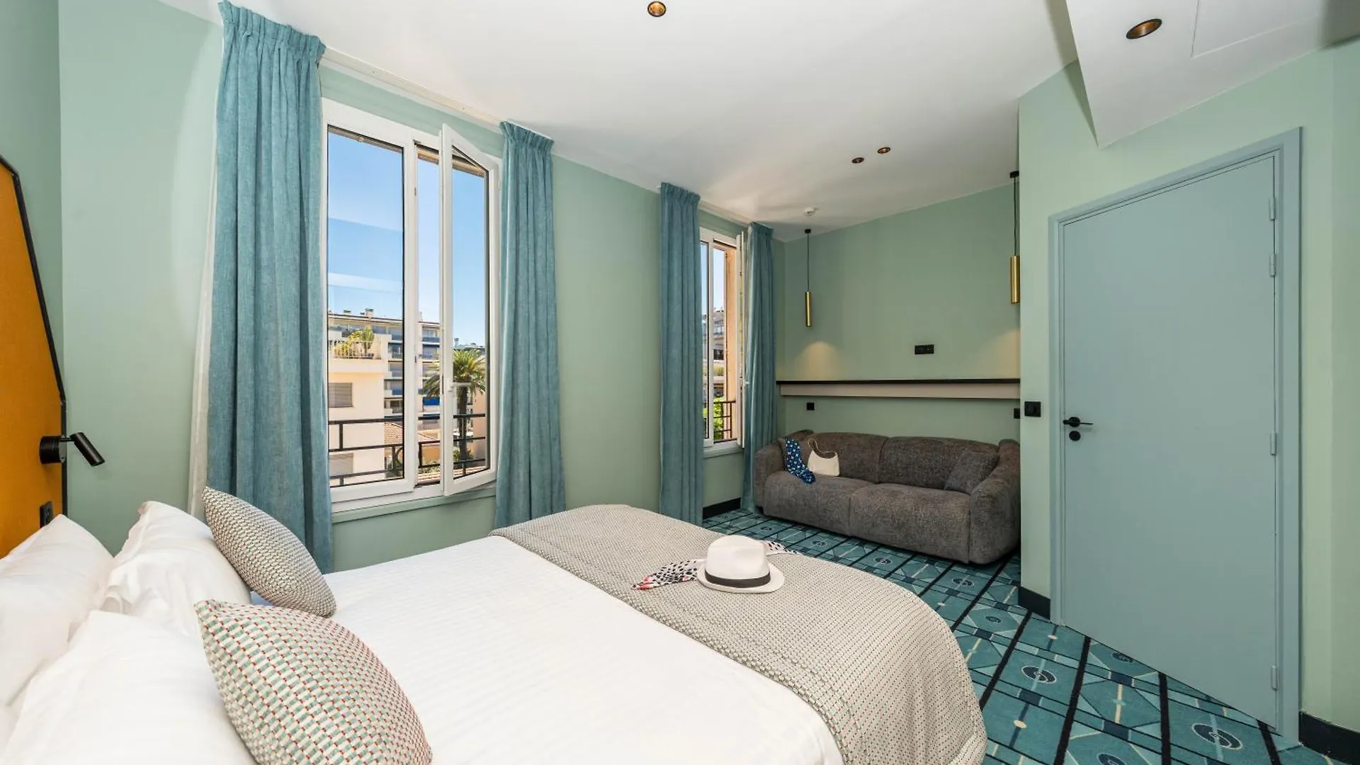 Hotel Renove Casa Moho - Juan-Les-Pins France
