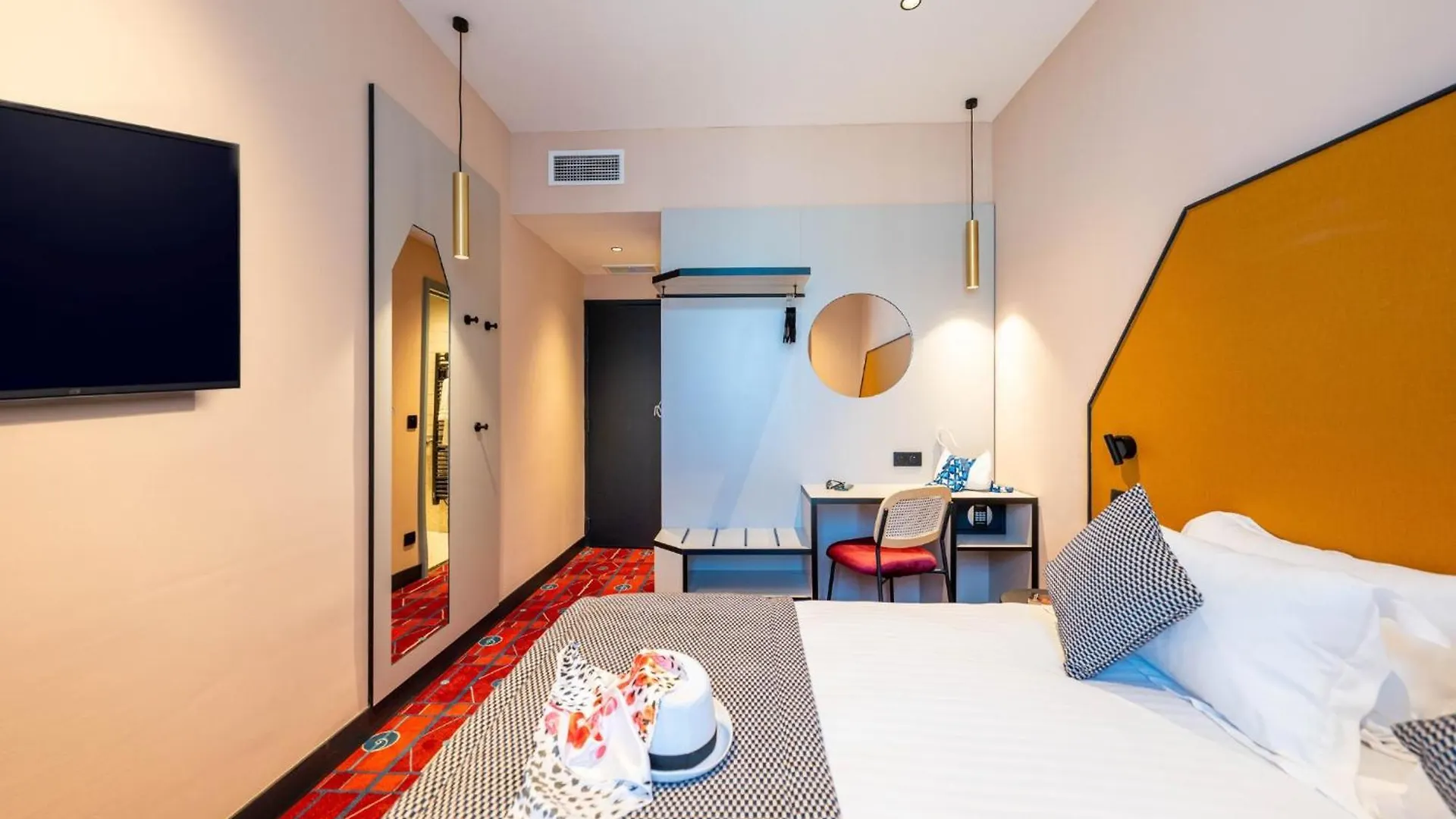 Hotel Renove Casa Moho - Juan-Les-Pins 2*,