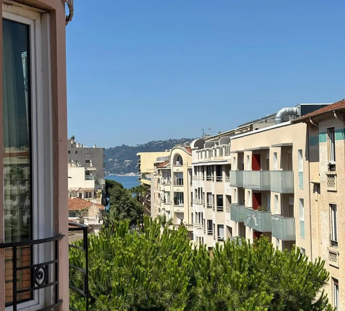 Hotel Renove Casa Moho - Juan-Les-Pins 2*,