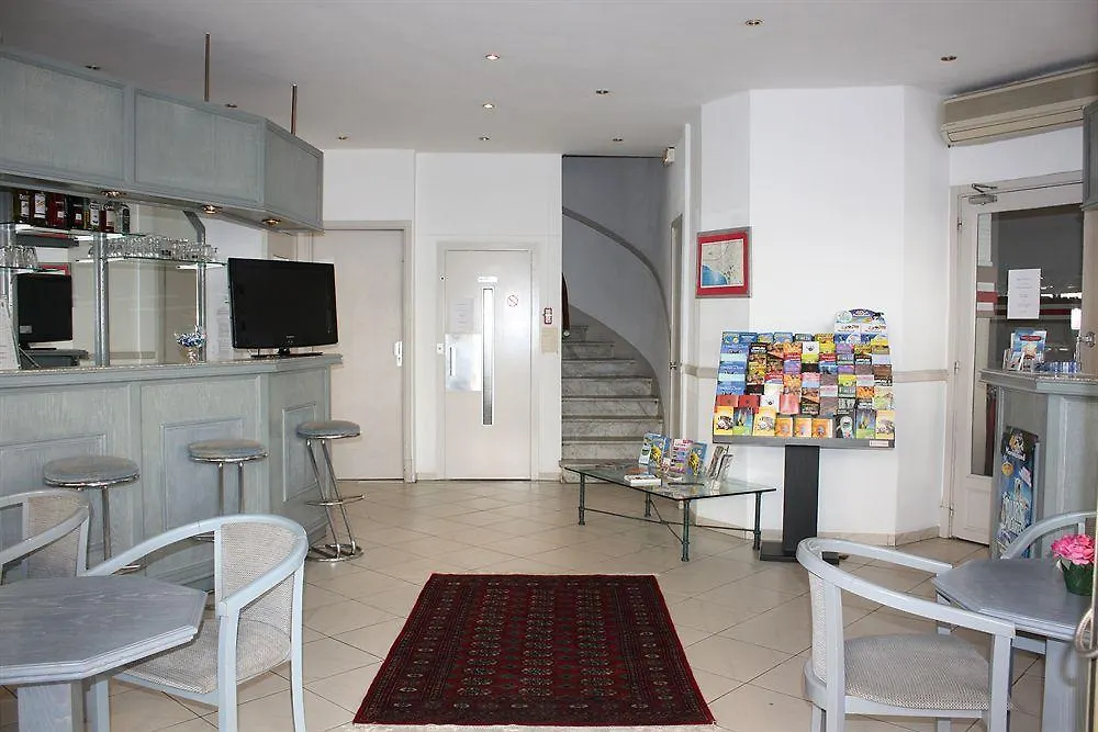 Hotel Renove Casa Moho - Juan-Les-Pins 2*,  France