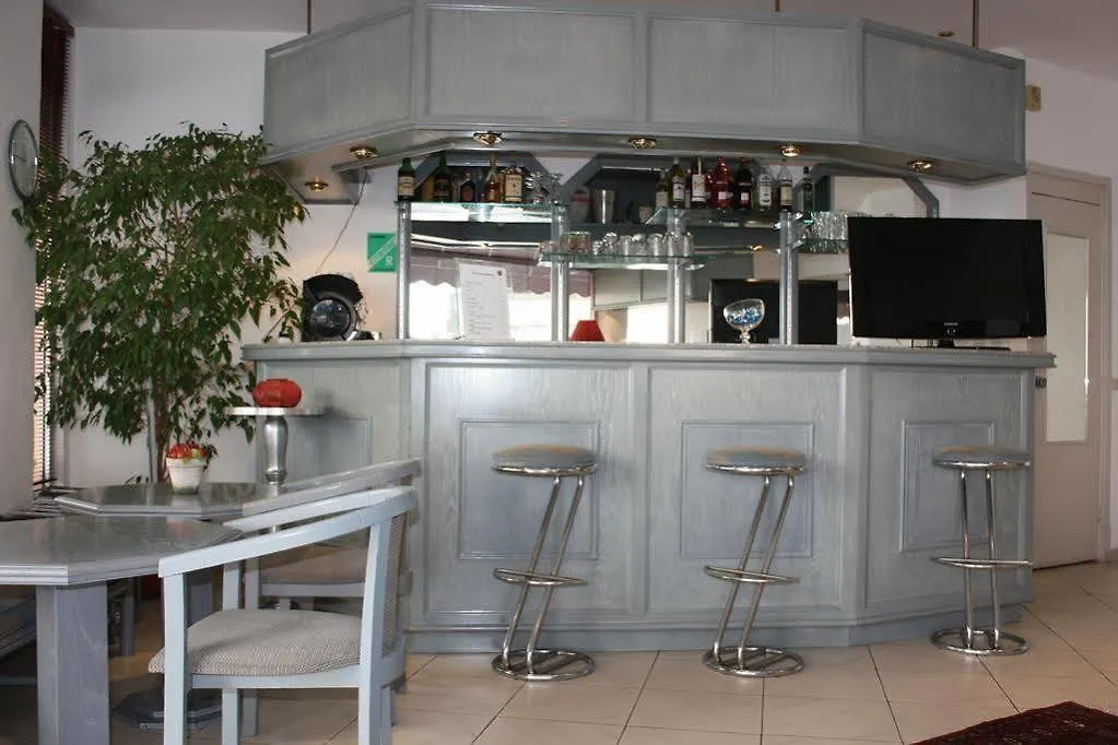 Hotel Renove Casa Moho - Juan-Les-Pins